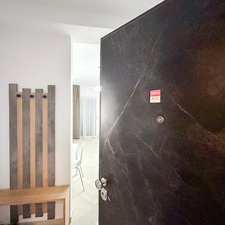 Comfort 1121 Apartment *