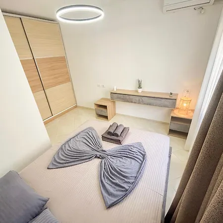 Comfort 1121 Apartment Golem (Tirana)