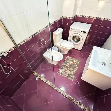 Comfort 1121 Golem (Tirana)